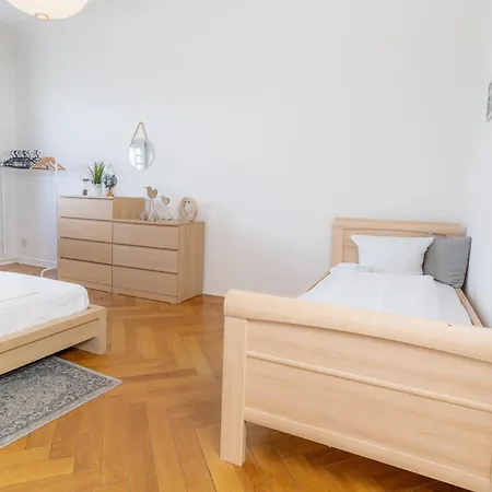 Fewo1846 - Strandkoje - Elegante Altbauwohnung Mit Hafenblick Fuer Max 5 Personen * Flensborg